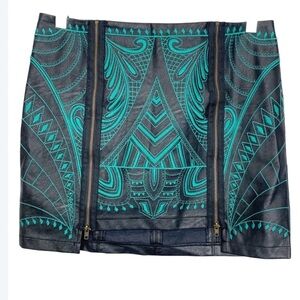 Luytero embroidered black vegan leather skirt with embroidery Size Small